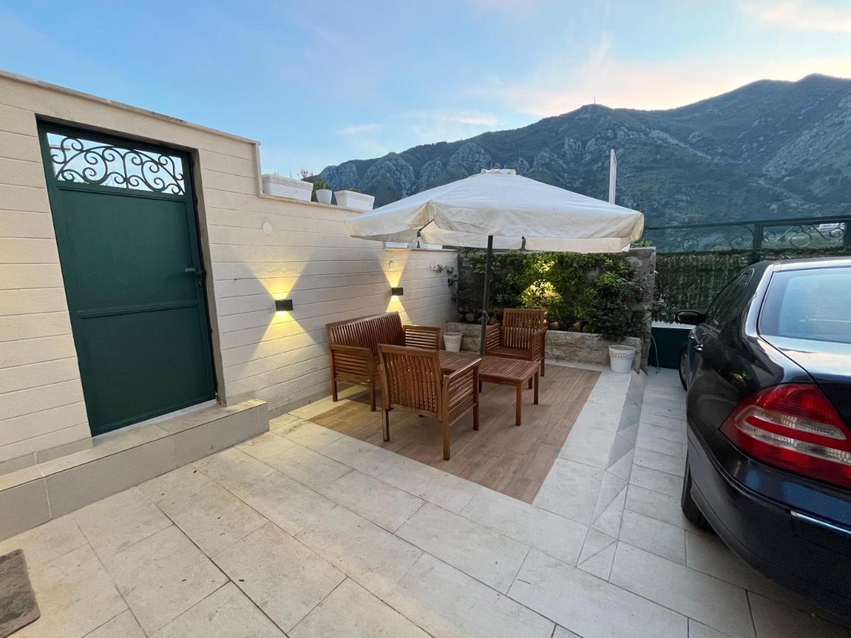 Villa Miramare , Dobrota Seafront Kotor Dış mekan fotoğraf