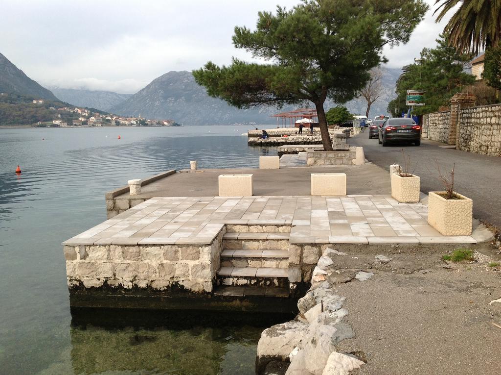 Villa Miramare , Dobrota Seafront Kotor Dış mekan fotoğraf