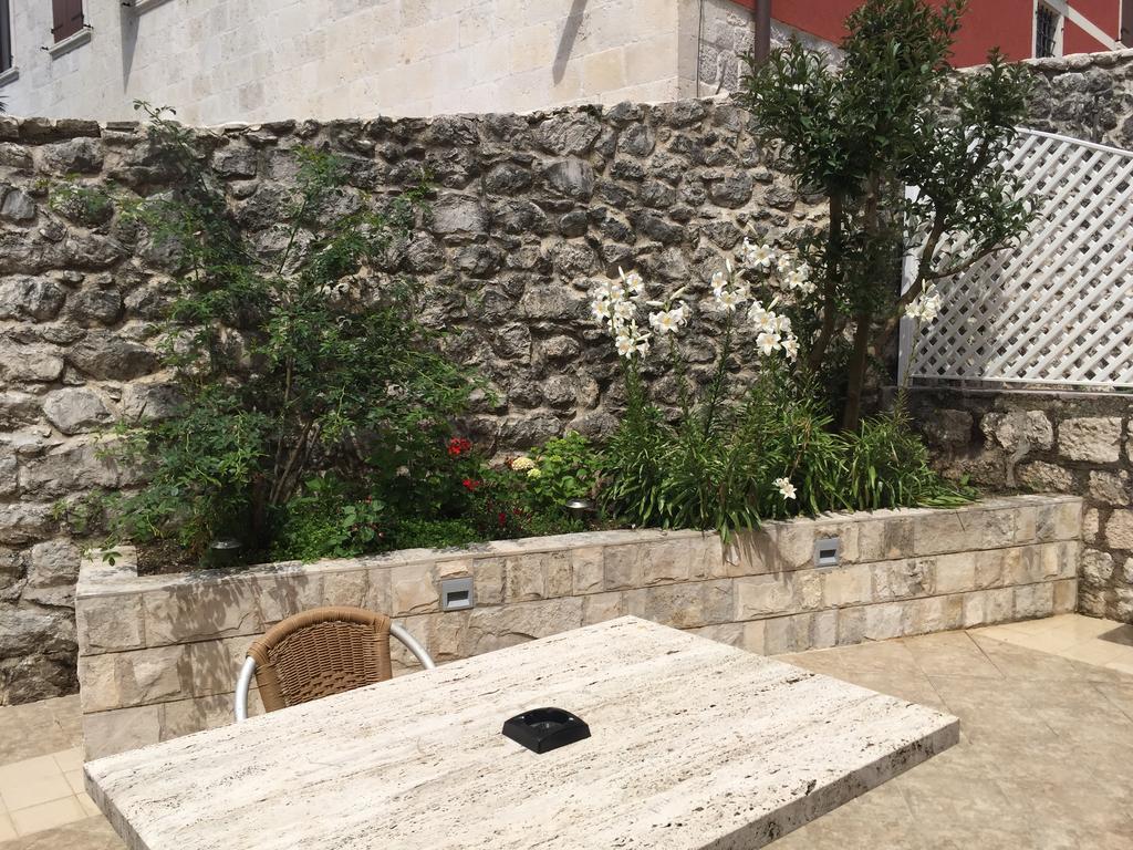 Villa Miramare , Dobrota Seafront Kotor Dış mekan fotoğraf