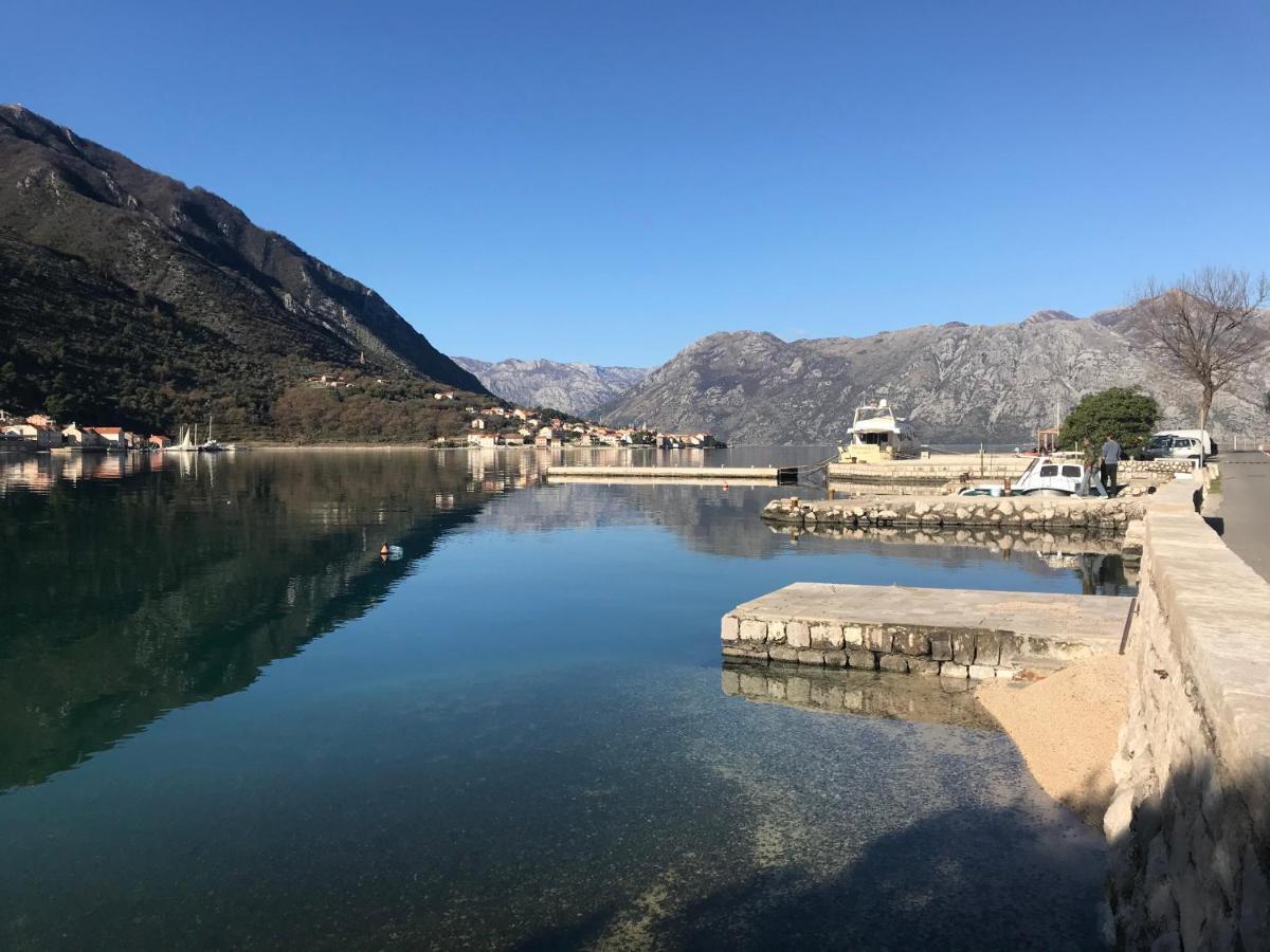 Villa Miramare , Dobrota Seafront Kotor Dış mekan fotoğraf